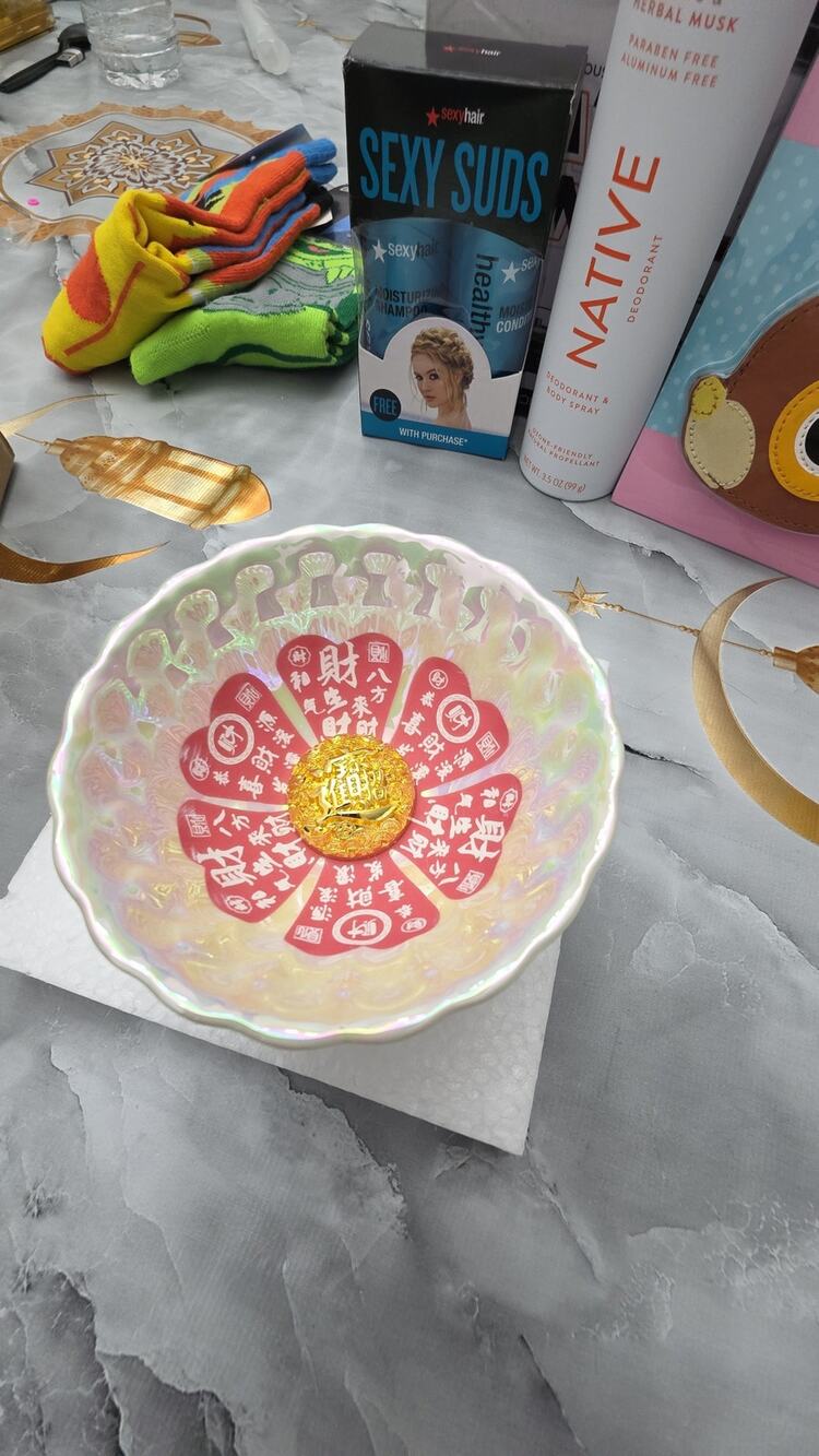 Iridescent Feng Shui Wealth Bowl - Chinese Treasure Basin Ju Bao Pen Home Decor